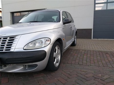 Chrysler PT Cruiser - 2.0-16V Classic - 1