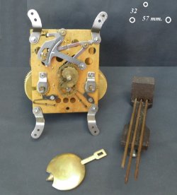=== Uurwerk = pendule = gebruikt === 35432