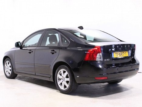 Volvo S40 - 2.0 Business Line | Dealer Onderhouden | NAP Pas | - 1