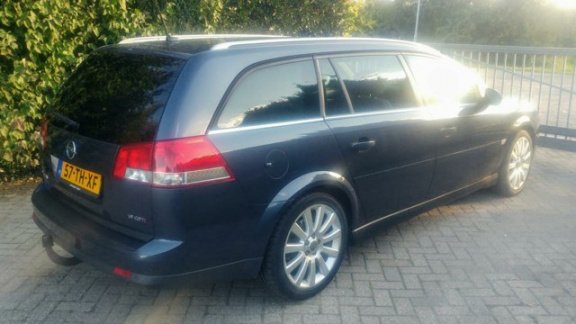 Opel Vectra Wagon - 1.9 CDTi Executive - 1