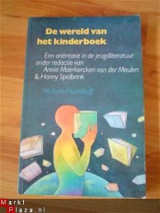 De wereld van het kinderboek door Moerkercken van der Meulen