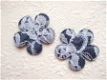 Satijn met wit kant bloem ~ 3,5 cm ~ Marine blauw - 0 - Thumbnail