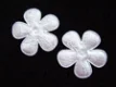 Satijn met wit kant bloem ~ 3,5 cm ~ Wit - 0 - Thumbnail
