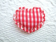 Geruit hartje met kant rand ~ 2,5 cm ~ Rood