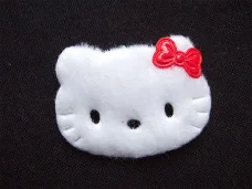 Lieve witte Hello Kitty met rode strik ~ 4 cm