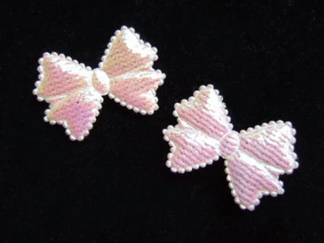 Wit strikje met roze glans ~ 2,5 cm - 0
