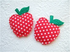 Grote polkadots appel ~ 4 cm ~ Rood