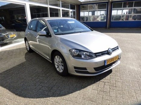 Volkswagen Golf - 1.6 TDI 110PK BlueMotion Comfline, PDC, Nav, - 1