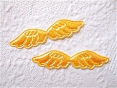 Glanzend engelen vleugeltje ~ 4,5 cm ~ Geel goud