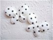 Mooie polkadot vlinder van vinyl ~ 4 cm ~ Wit / zwart - 2 - Thumbnail