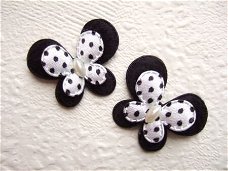 Prachtige polkadots baby vlinder ~ 3,5 cm ~ Zwart / wit
