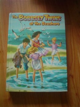 The Bobbsey twins at the seashore by Laura Lee Hope - 1