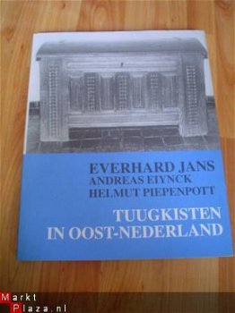 Tuugkisten in oost-Nederland door Jans, Eiynck en Piepenpott - 1