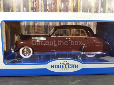 Cadillac Fleetwood Series 60 Special Sedan bruin 1:18 ModelCarGroup - 3