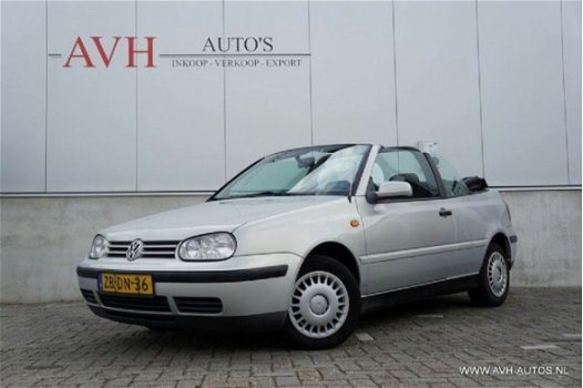 Volkswagen Golf - 1.8 trend - 1