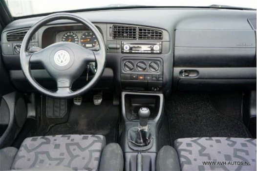 Volkswagen Golf - 1.8 trend - 1