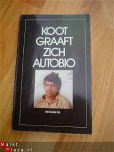Koot graaft zich autobio door Kees van Kooten