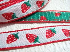 Geweven rood / wit aardbeien band ~ 12 mm