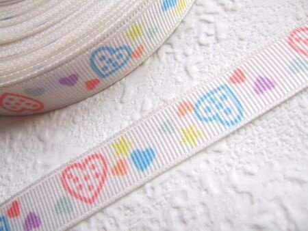 Lief room wit grosgrain band met hartjes ~ 14 mm - 0