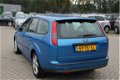 Ford Focus Wagon - 1.6 TDCI FUTURA Euro 4 airco, radio cd speler, cruise control, elektrische ramen, - 1 - Thumbnail