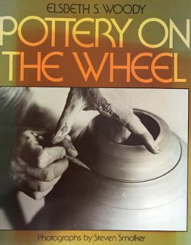 Pottery om the wheel, Elsbeth's Woody - 1