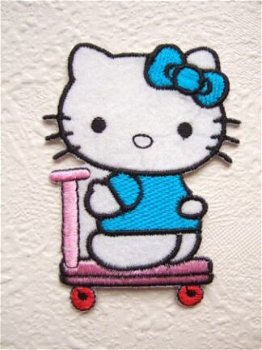 Hello Kitty gaat steppen, strijkapplicatie ~ 8 cm - 0