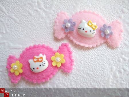 Mooie Hello Kitty in fuchsia paars, strijkapplicatie ~ 5,5 cm - 3