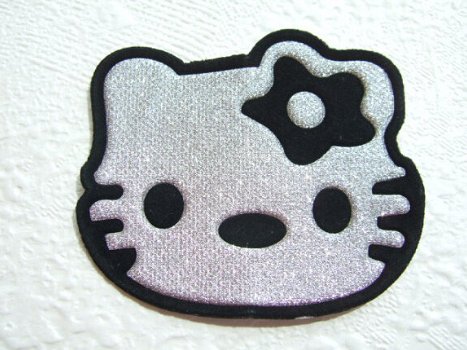 Hello Kitty met bloem, glinster strijkapplicatie ~ 7 cm - 0
