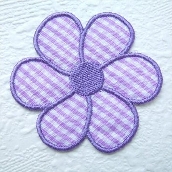 Paars geruite bloemen strijkapplicatie ~ 5,5 cm - 0