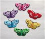 Kleurige vlinder strijkapplicatie ~ 7,5 cm ~ Rood - 2 - Thumbnail