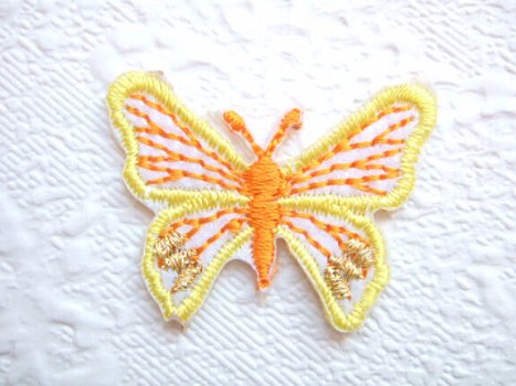 Klein vlindertje strijkapplicatie ~ 3,5 cm ~ Geel - 0