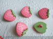 Aardbeien strijkapplicatie, roze vilt B ~ 4 cm - 3 - Thumbnail