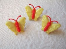 Vlinder knoopje ~ 16 mm ~ Geel / rood