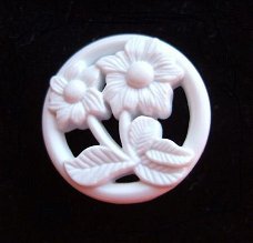 Prachtige open knoop met bloemen ~ 22 mm ~ Wit