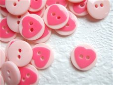 Lief warm roze hartjes knoopje ~ 15 mm