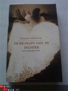 De bruiloft van de dichter door Skarmeta