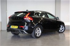 Volvo V40 - 1.6 T3 R-DESIGN Navi | PDC | Camera