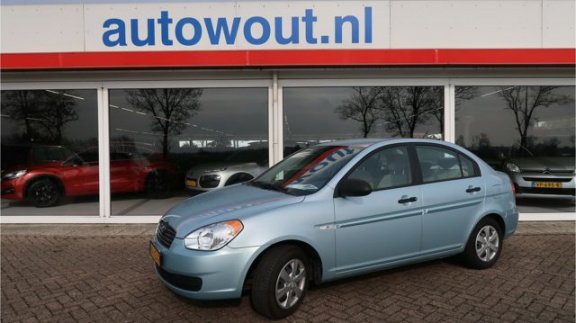 Hyundai Accent - 1.4I DYNAMIC - 1