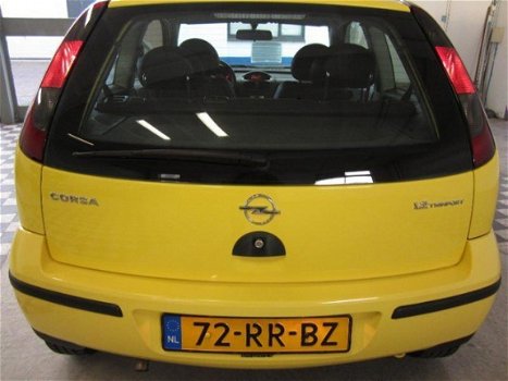 Opel Corsa - 1.2-16v Cruise control airco Lage km - 1