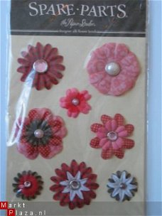 spare-parts silk flower brads red