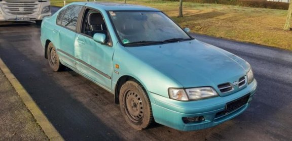 Nissan Primera - hatchback airco 3x 1600cc - 1