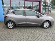 Renault Clio - 0.9 TCE EXPRESSION Navigatie airco cruisecontrol