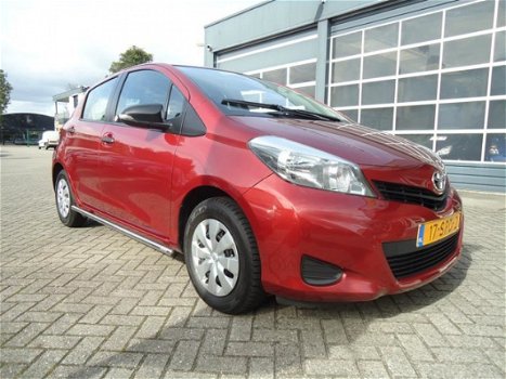 Toyota Yaris - 1.0 VVT-i Comfort 5drs, Airco, NIEUW MODEL - 1