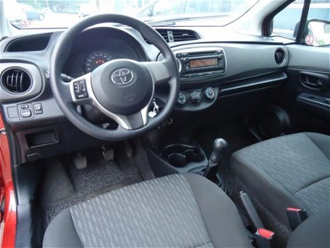 Toyota Yaris - 1.0 VVT-i Comfort 5drs, Airco, NIEUW MODEL - 1