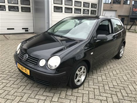 Volkswagen Polo - 1.4-16V - 1