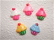 Feestelijke cupcake flatback ~ 18 mm ~ Geel / groen - 2 - Thumbnail