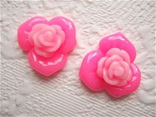 Mooie roos bloemen flatback ~ 17 mm ~ Fuchsia roze