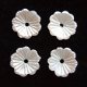 Mooi ivoor parelmoer bloemetje ~ 14 mm - 0 - Thumbnail