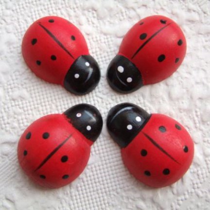 Mooi houten lieveheersbeestje ~ 25 mm - nr. 1