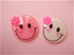 Ronde Smiley flatback ~ 23 mm ~ Roze - 1 - Thumbnail